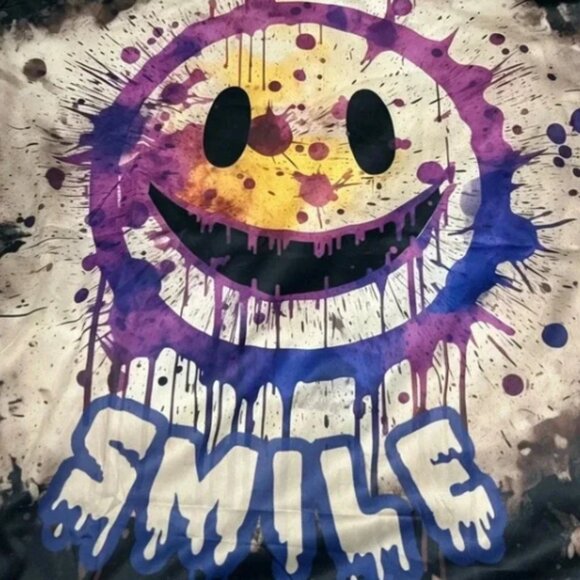 Men’s Distorted Smiley Face Graphic Tee - Picture 4 of 4